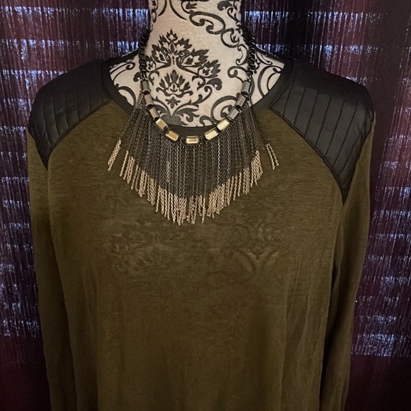 Faux Leather Sleeve Top - Picture 3 of 4